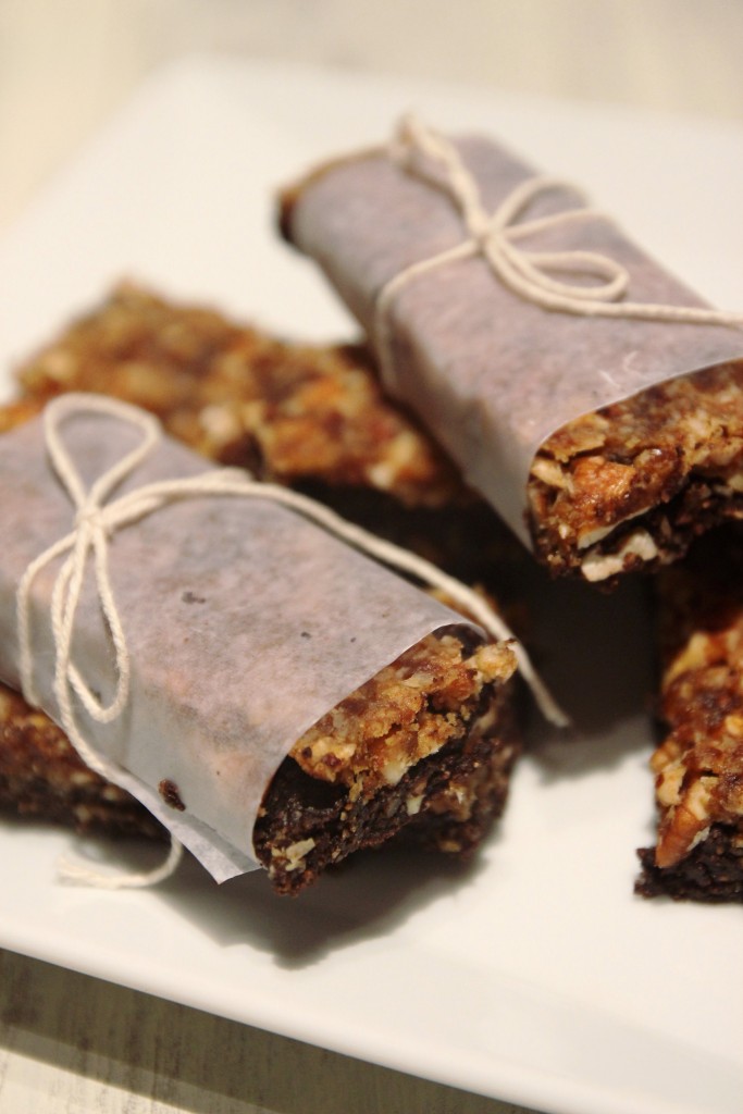 Raw Mixed Nut Chococolate Energy Bars