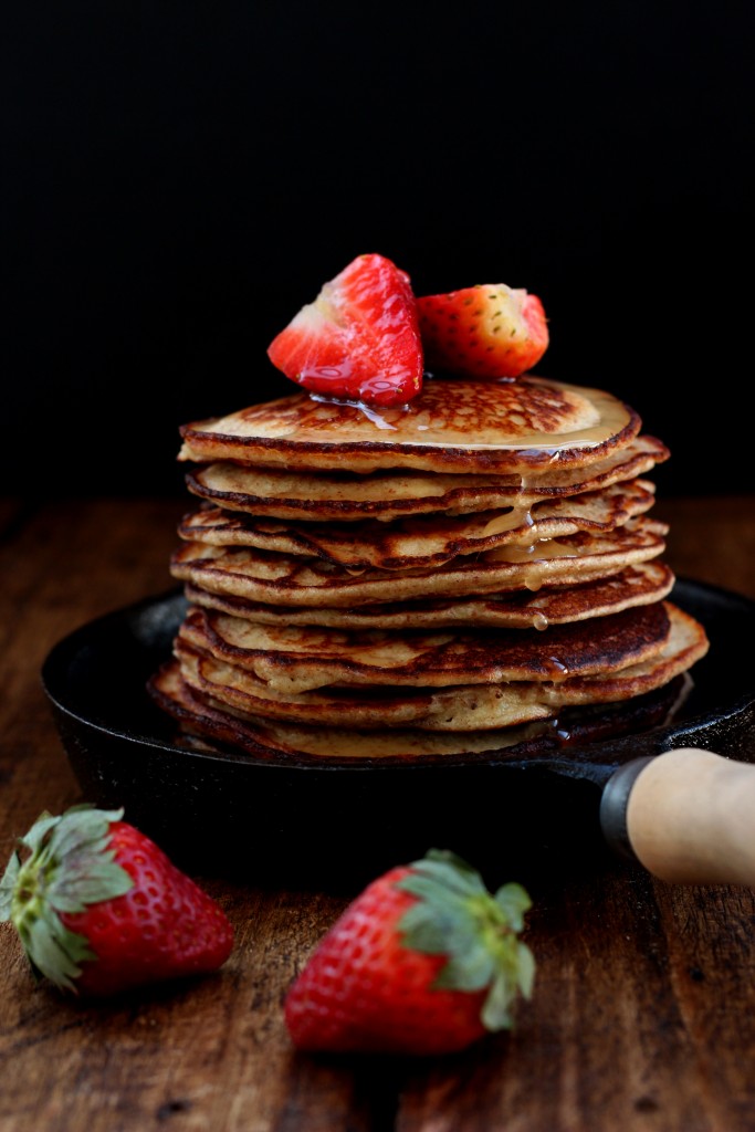 Grain-free Yogurt Almond Pancakes