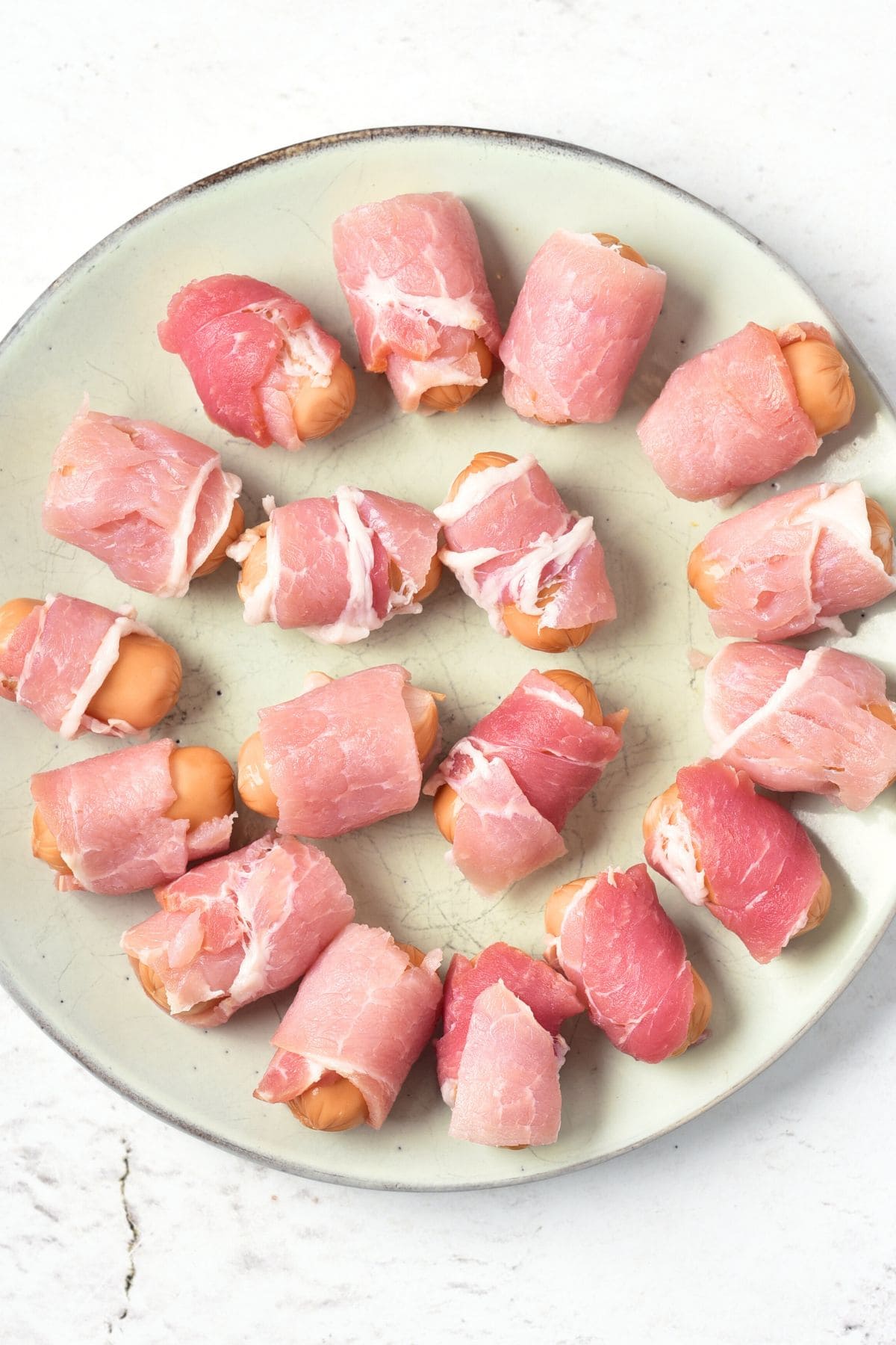 Little sausages wrapped in bacon