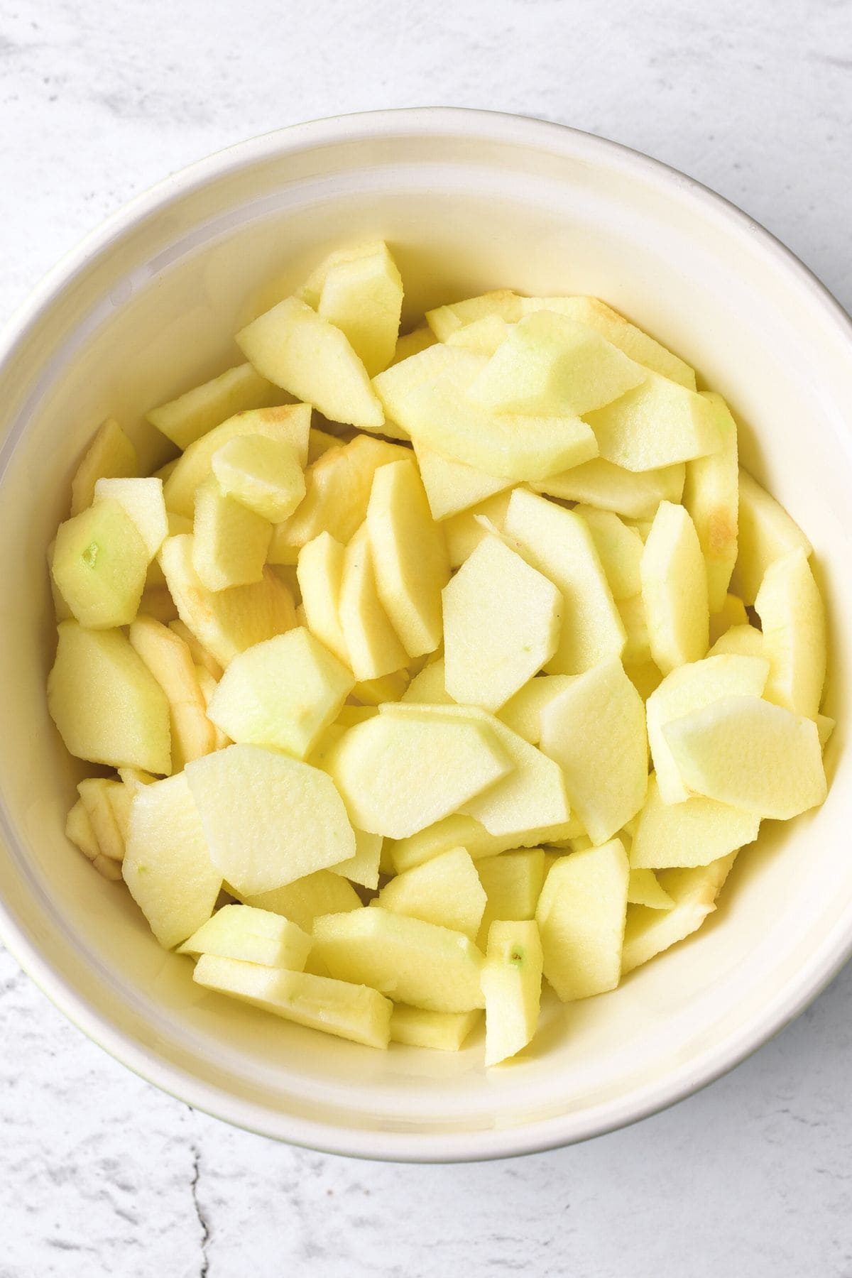 Bowl of sliced apples