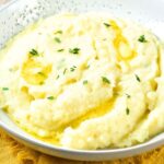 A bowl of creamy mashed potatoes