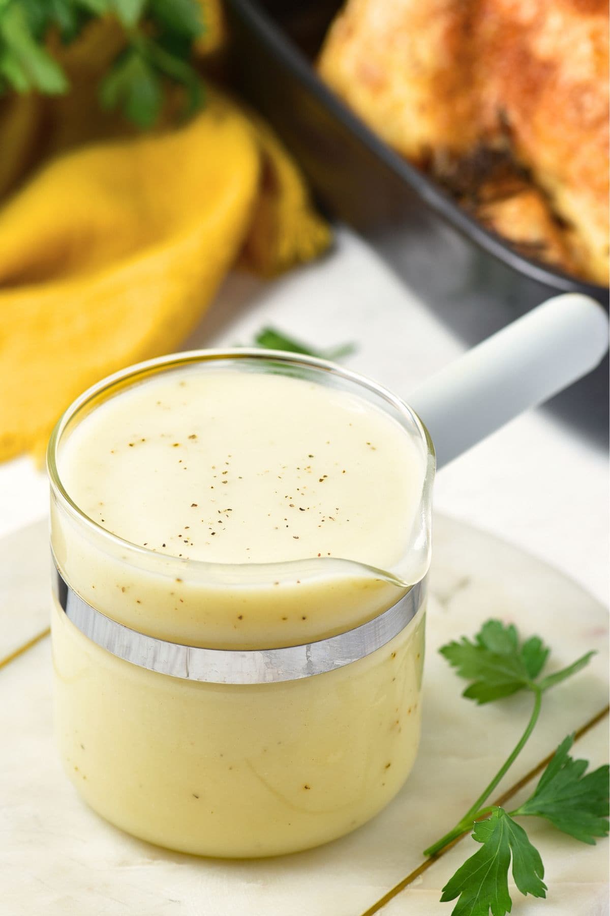 Up close shot of a jar of gluten-free gravy for chicken