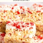 A stack of rice krispies treats.