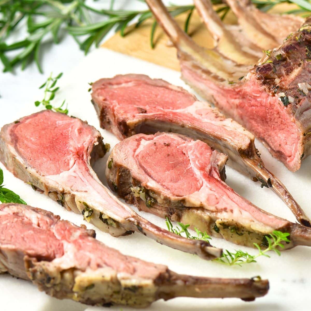 Sliced lamb chops and herbs