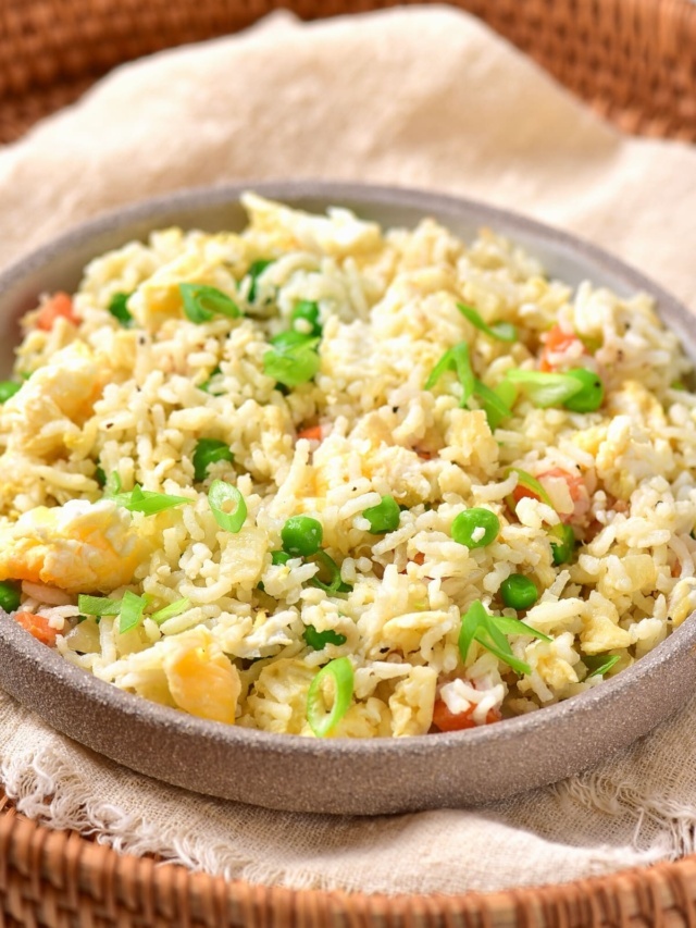 EASY FRIED RICE