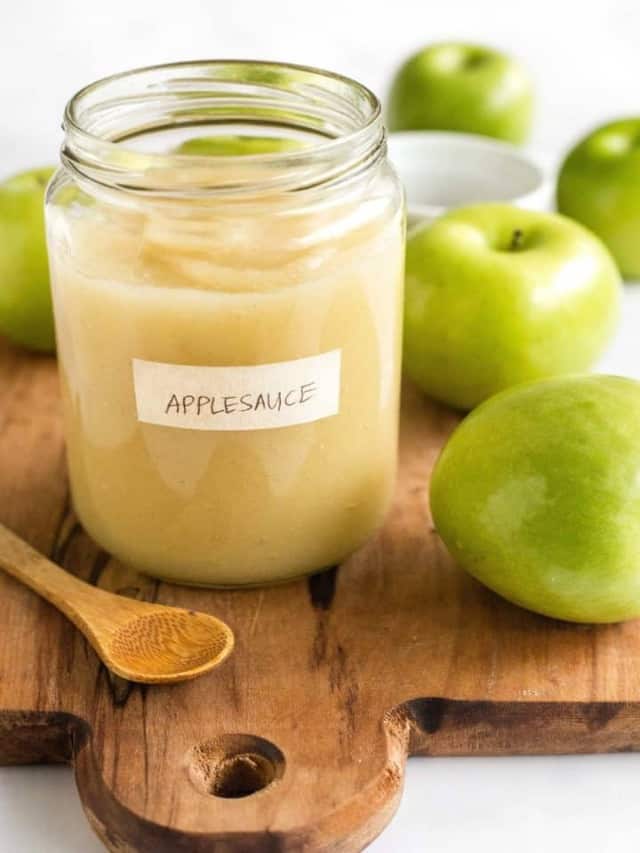 HOMEMADE APPLESAUCE